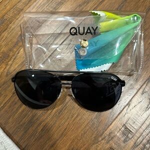 Brand New quay sunglasses; Vivienne style
